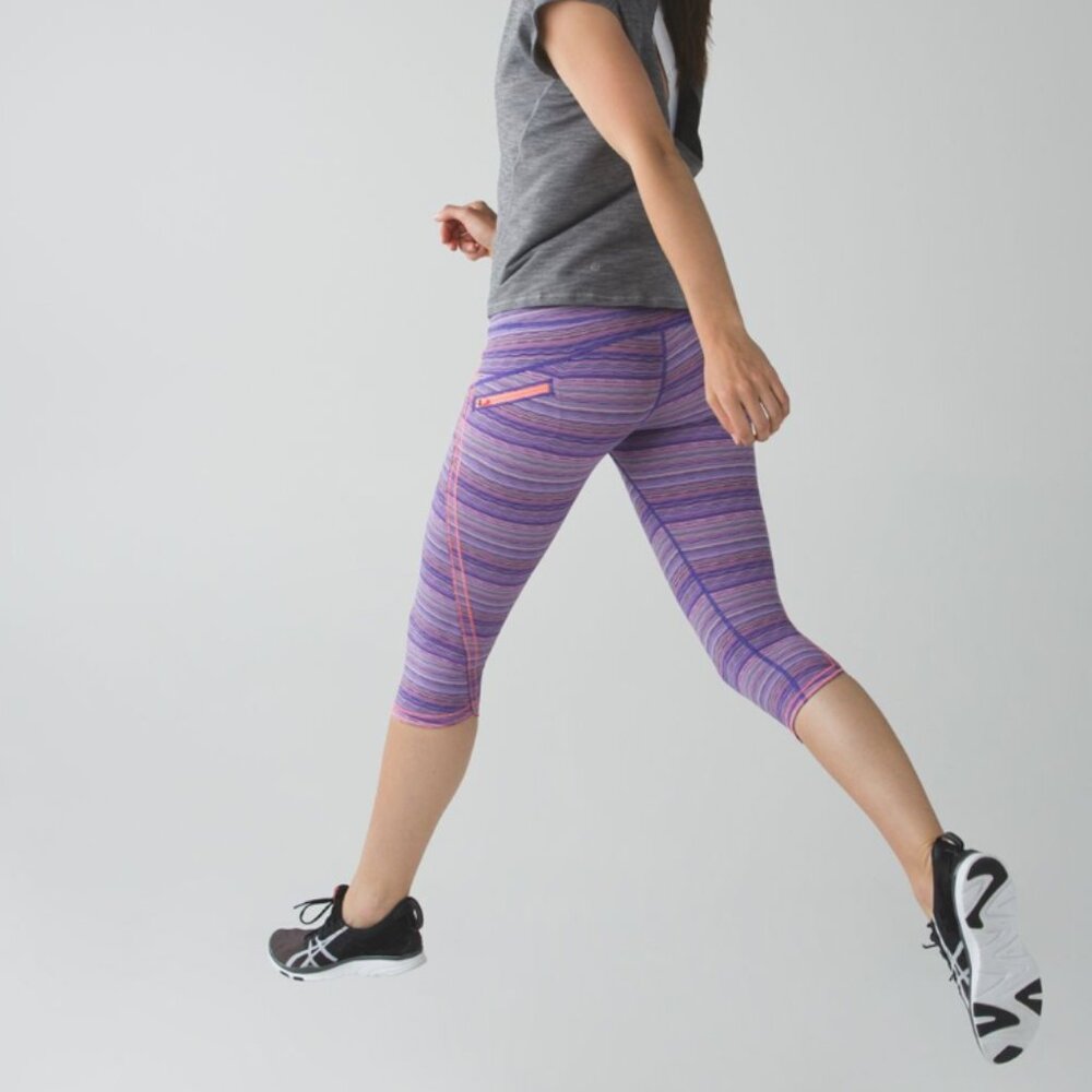 Lululemon Run Top Speed Crop Size 2 Multi-Color - image 4